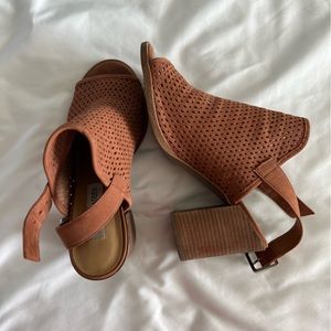 Steve Madden Neptune Heels